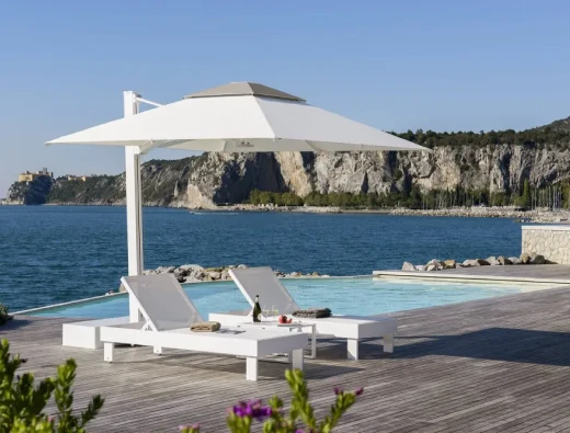 CANTILEVER UMBRELLAS car-box-img